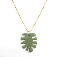 Porcelain_necklace_monstera