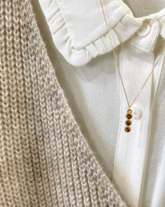 Triple_sunny_necklace_gold_1