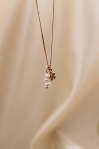 freshwater_pearls_zirconia_flower_necklace
